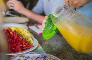 196601_4689520716163_1021036601_n