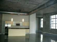 トロントのハッテン車窓から・・・